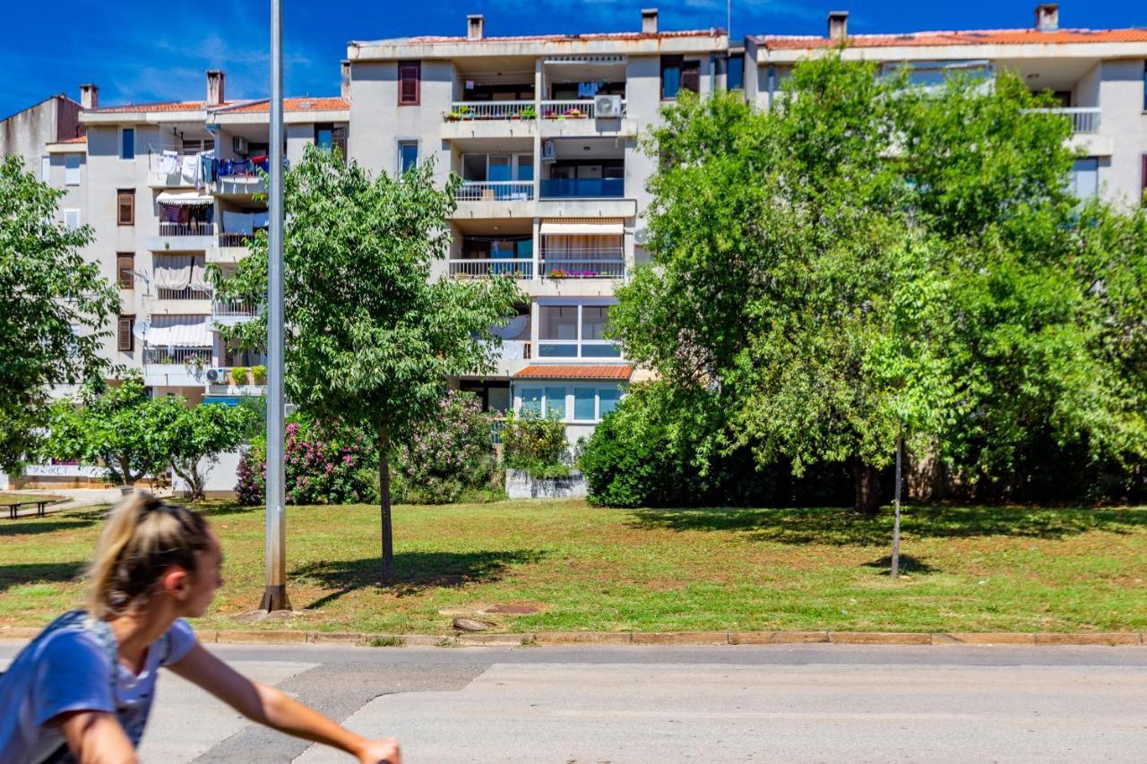 Apolon 2Bdr Apartment With Balcony Zadar Exterior photo